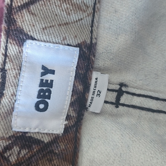 OBEY Classic Baggy Printed Pant,Color Camo, Retail Price $98.00 USD - Picture 8 of 16